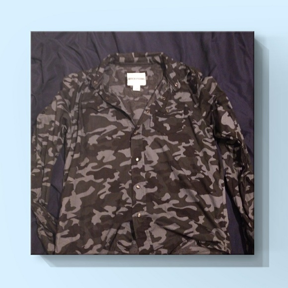 Black Army Print Button Up - Picture 1 of 1